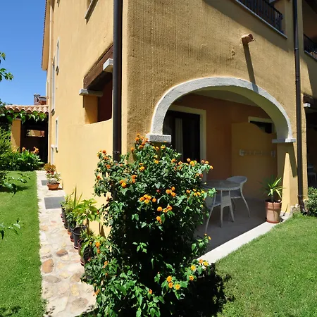 Il Girasole 3* فيلاّسيمِيوس